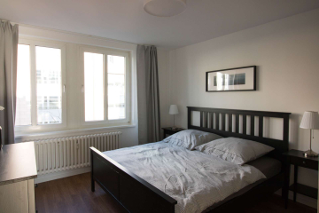 Schlafzimmer - Modern möblierte 3-Zimmer-Wohnung mit großem Balkon