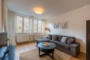 woonwoon-berlin-wohnen-auf-zei - Attractively furnished 3-room flat with large balcony